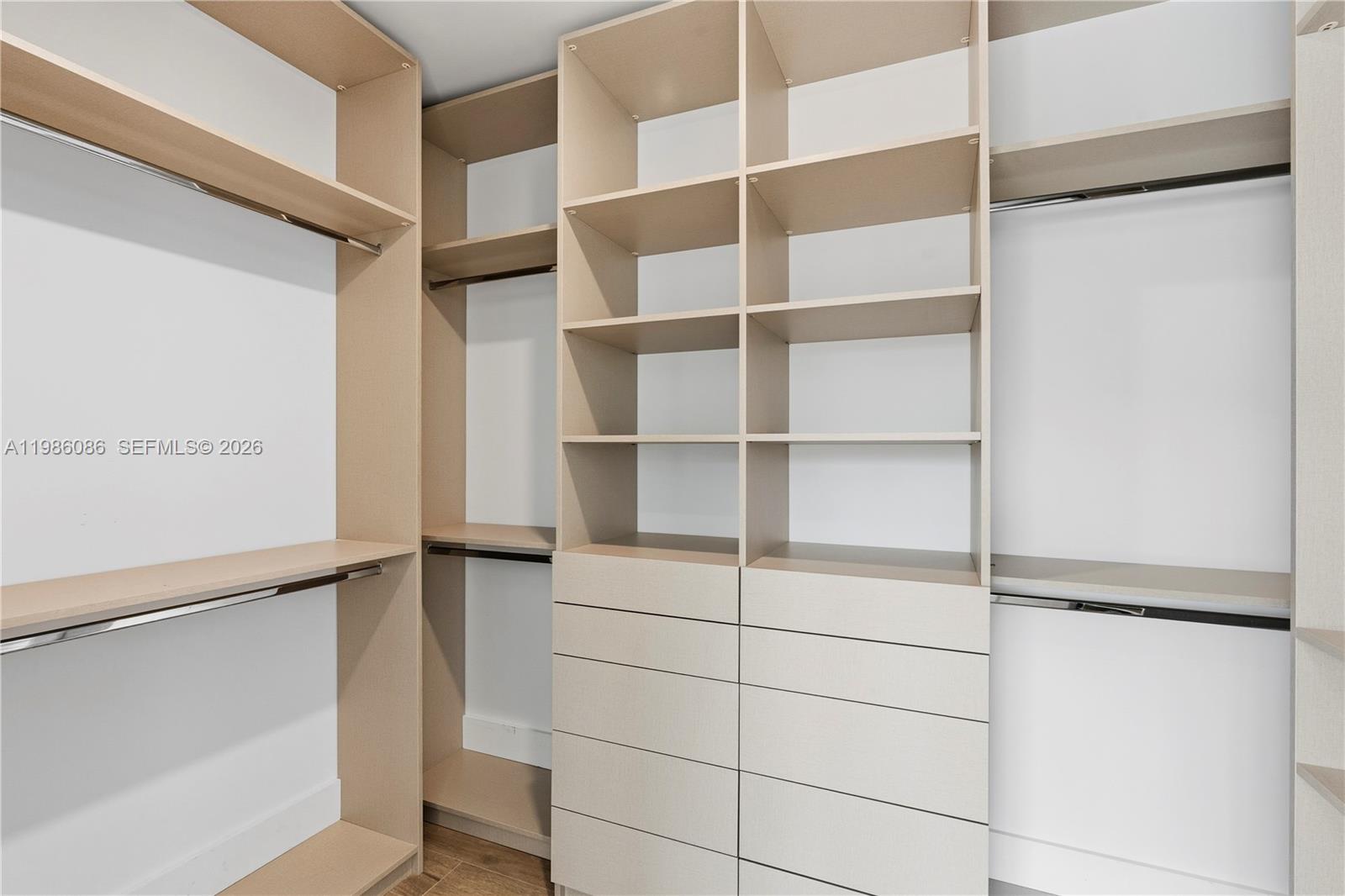 SOUTH BAY ESTATES - Residential