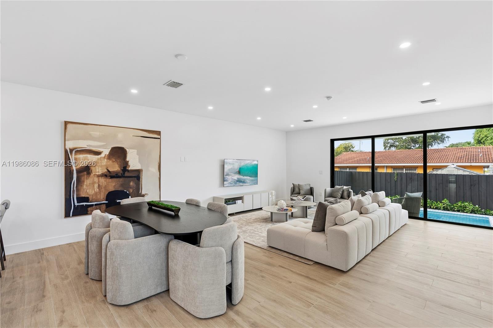 SOUTH BAY ESTATES - Residential