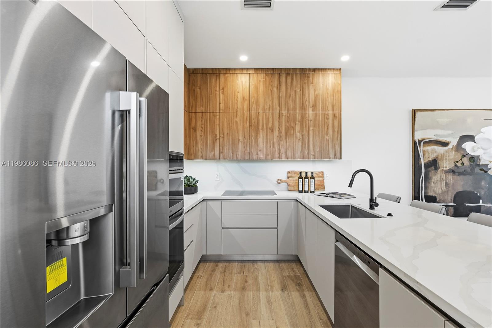 SOUTH BAY ESTATES - Residential