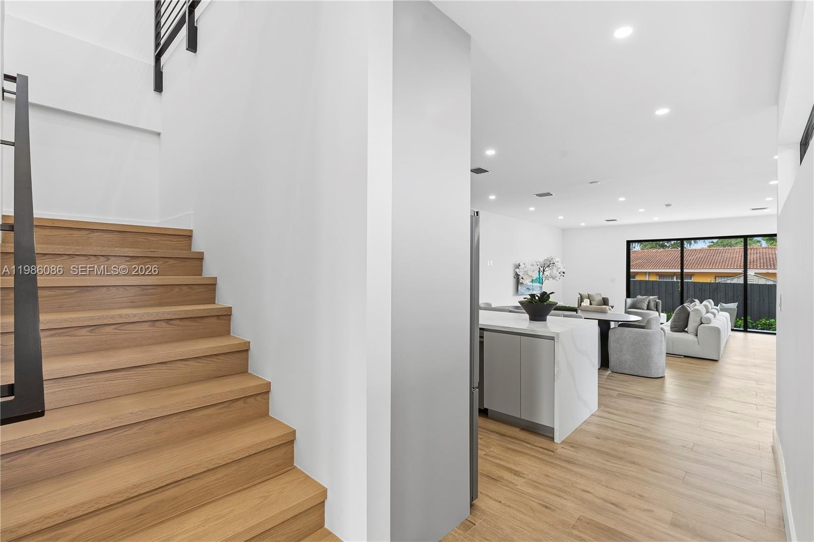 SOUTH BAY ESTATES - Residential