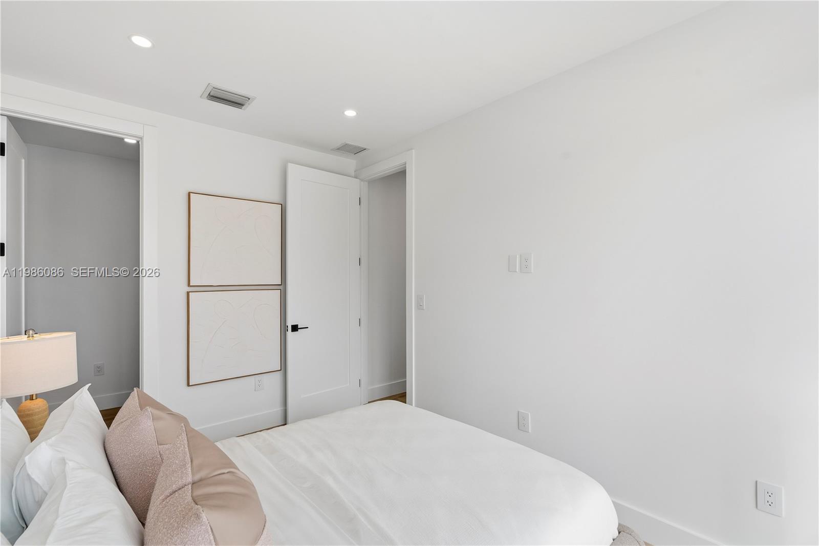 SOUTH BAY ESTATES - Residential