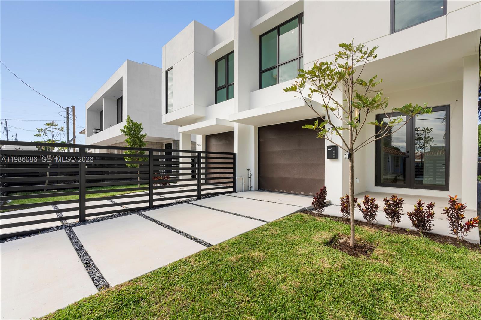 SOUTH BAY ESTATES - Residential