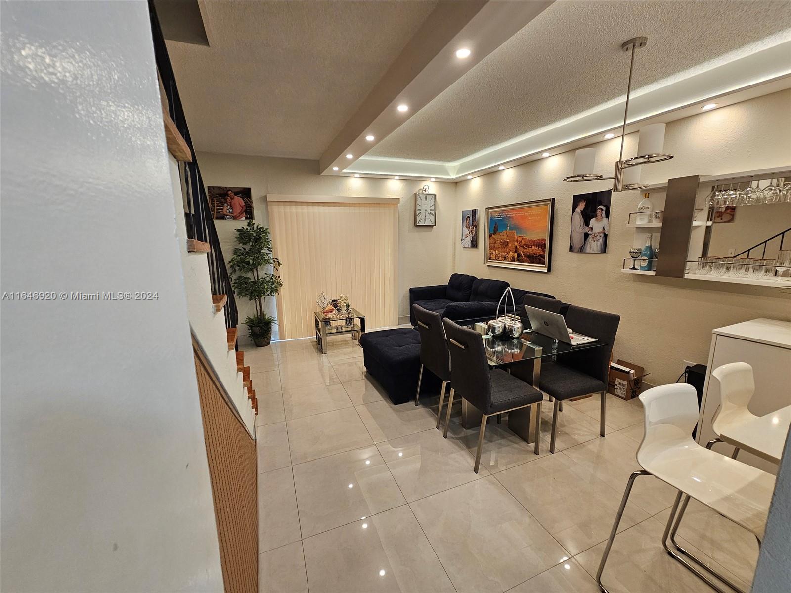 VILLA CATALINA CONDO - Residential