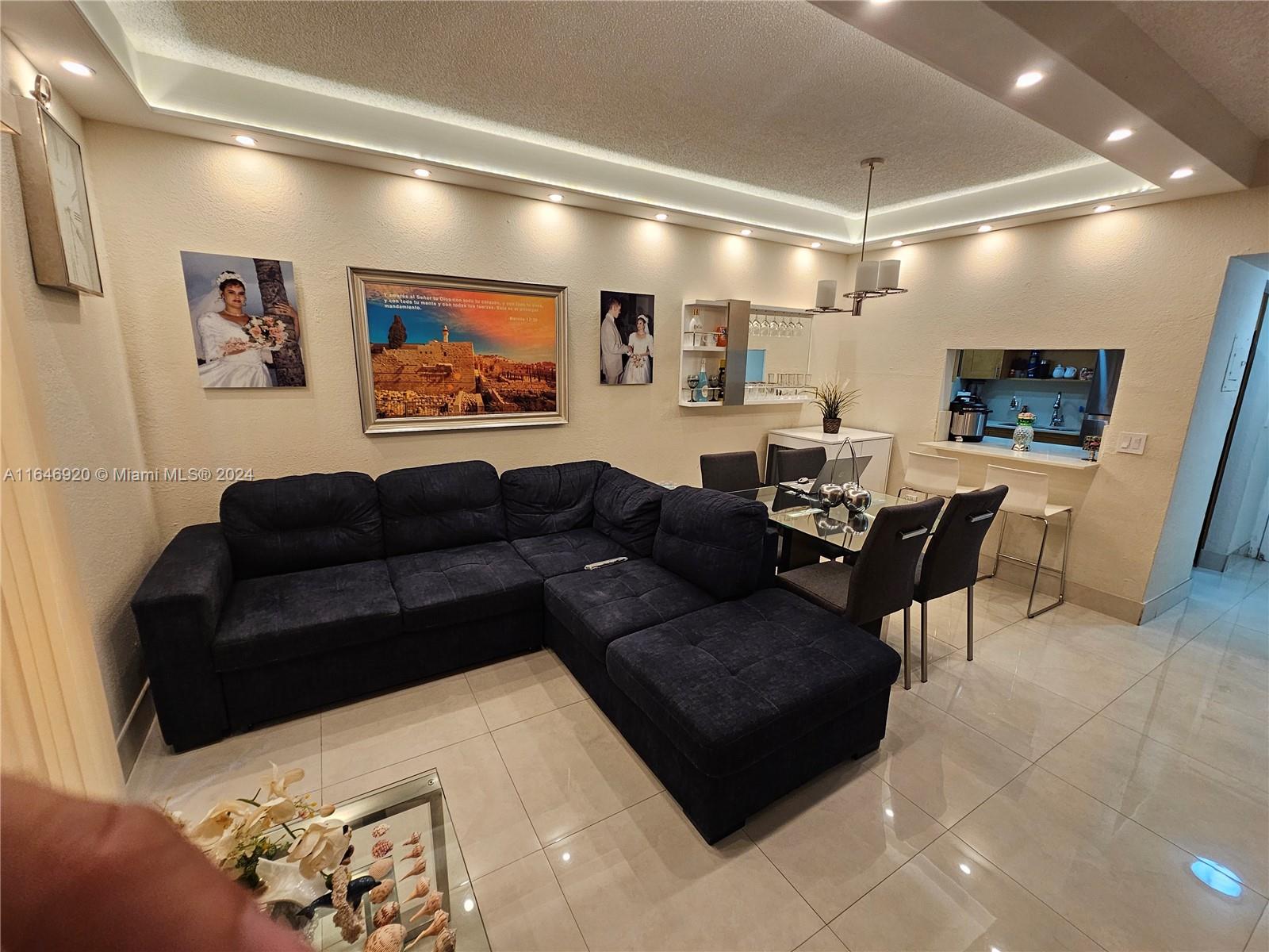 VILLA CATALINA CONDO - Residential