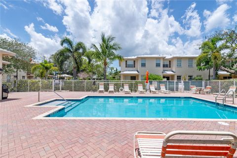 Townhouse in Delray Beach FL 1020 Longport Cir Cir 42.jpg