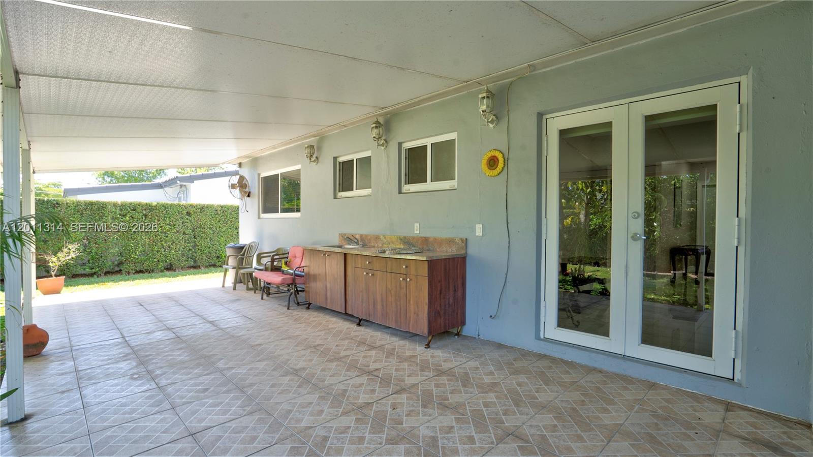 MIRACLE MANOR 3RD ADDN - Residential