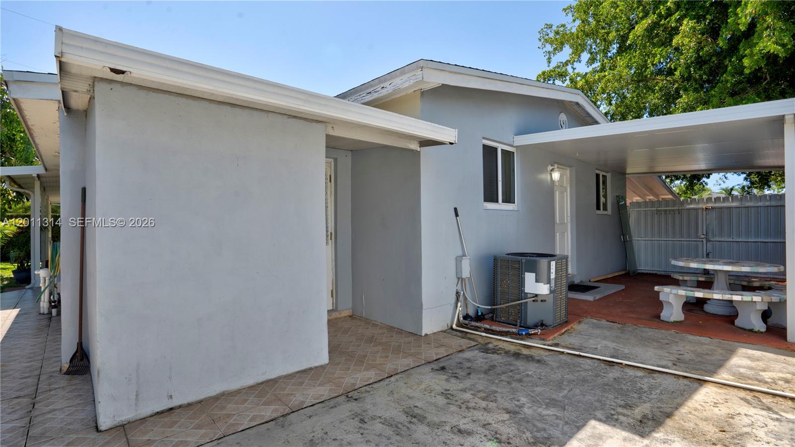 MIRACLE MANOR 3RD ADDN - Residential