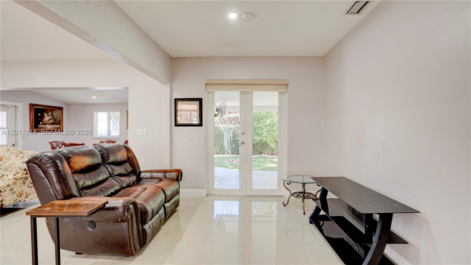 MIRACLE MANOR 3RD ADDN - Residential