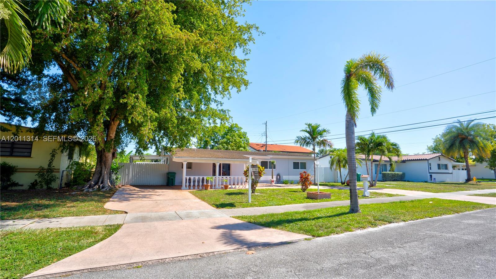 MIRACLE MANOR 3RD ADDN - Residential