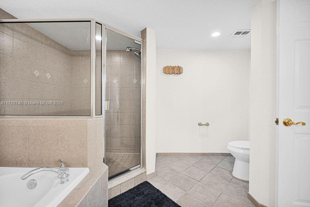 PINE CREST VILLAGE I AT - Residential