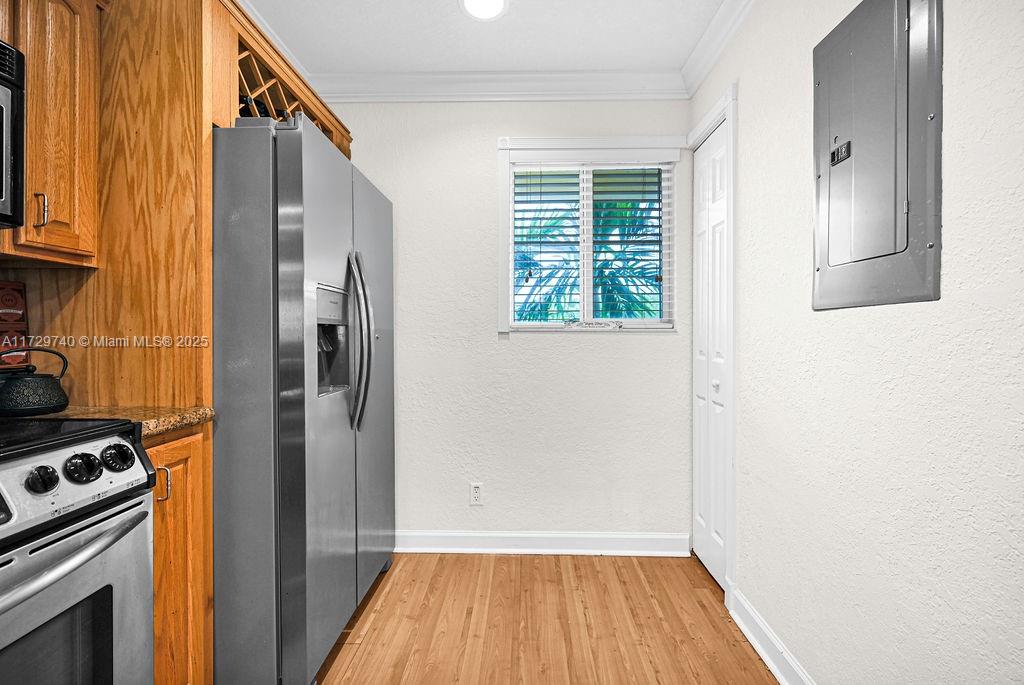 PINE CREST VILLAGE I AT - Residential