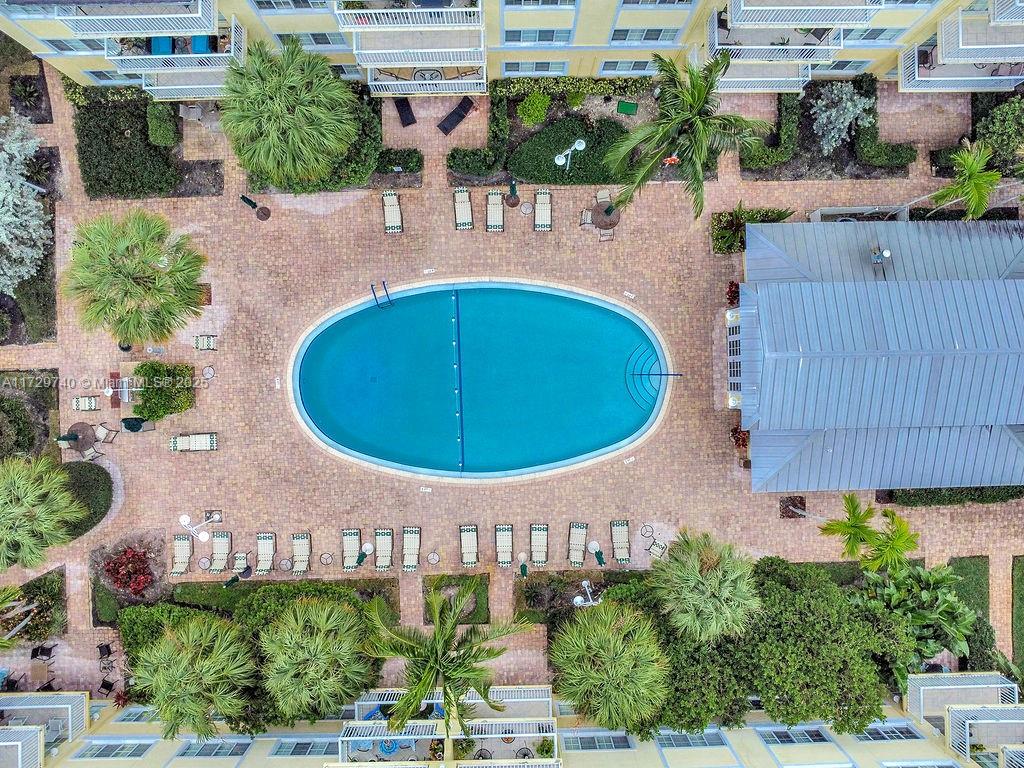 PINE CREST VILLAGE I AT - Residential