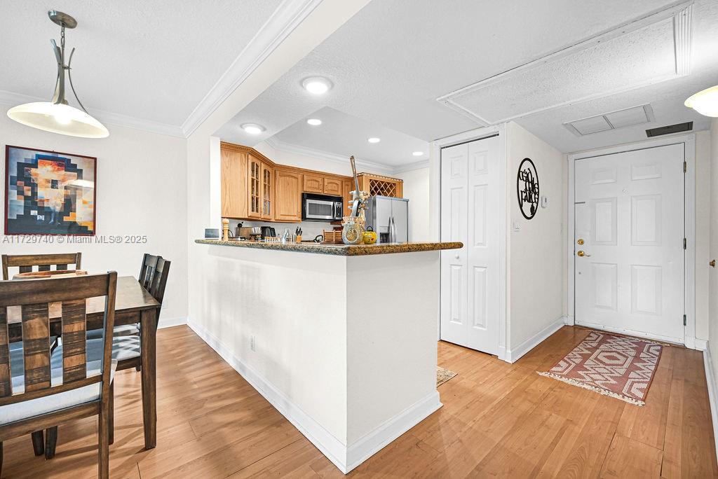 PINE CREST VILLAGE I AT - Residential
