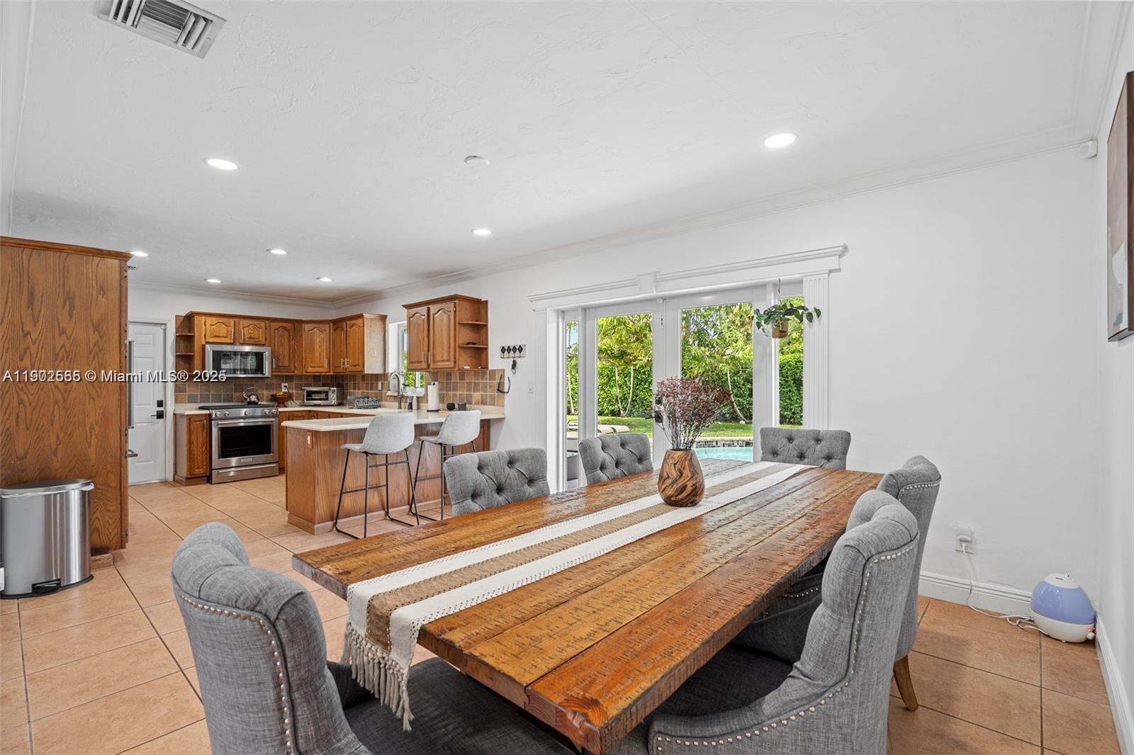 PINE SHORE SEC 1 - Residential Lease