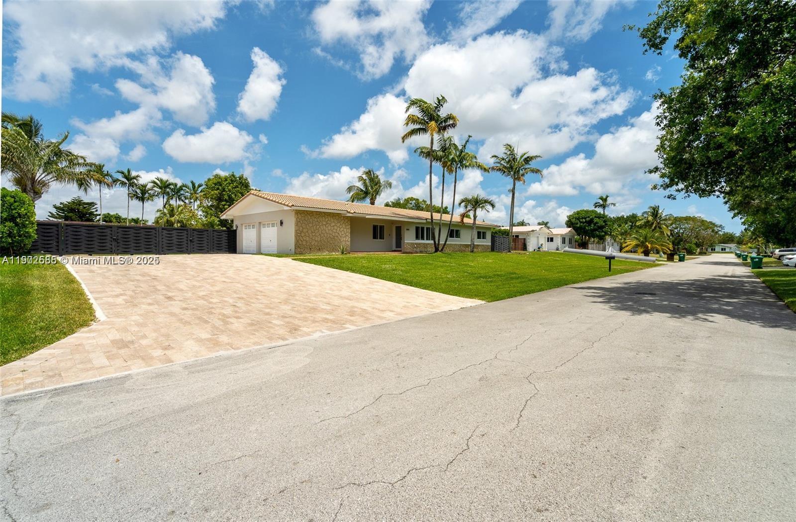 PINE SHORE SEC 1 - Residential Lease