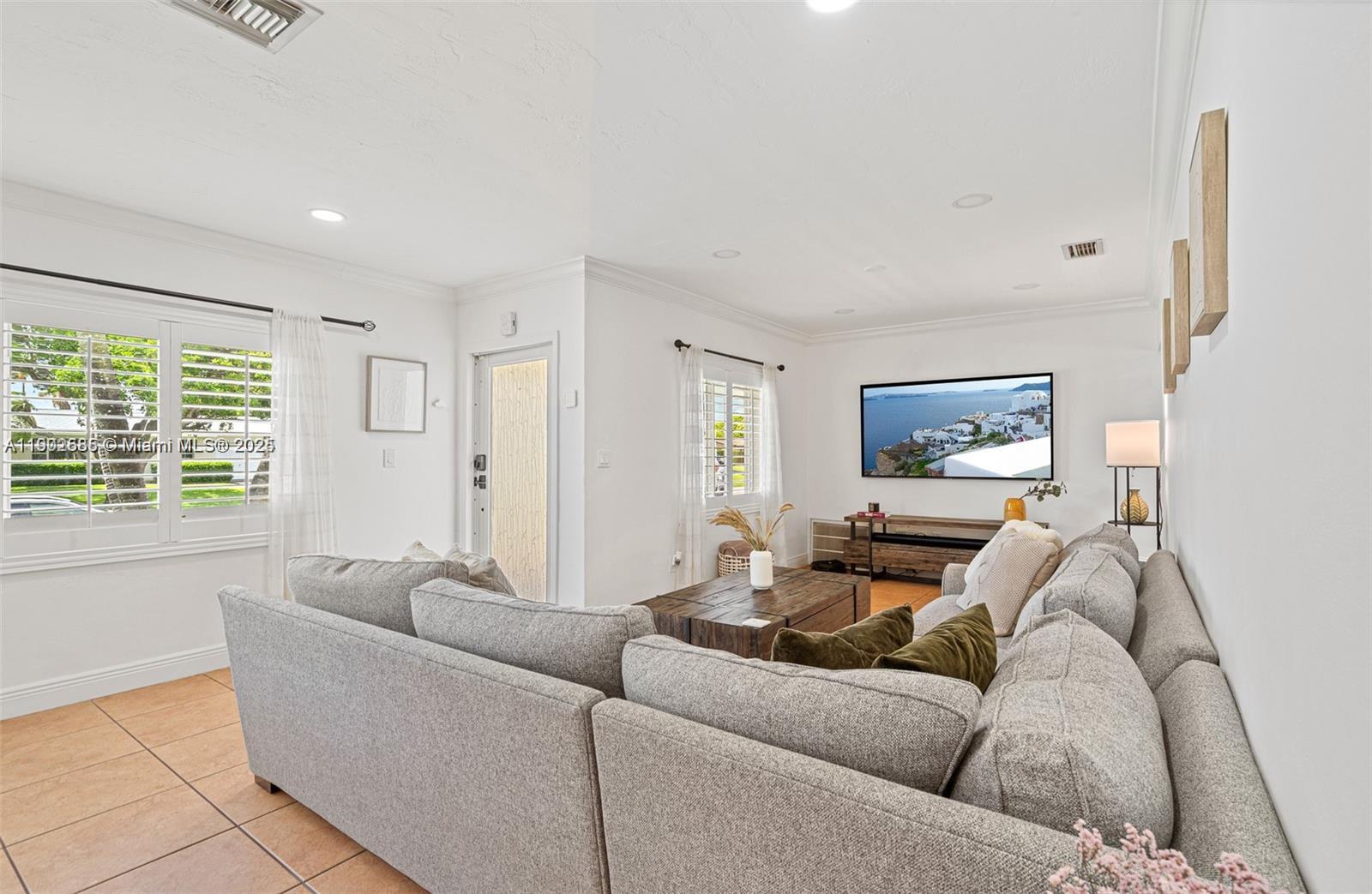 PINE SHORE SEC 1 - Residential Lease