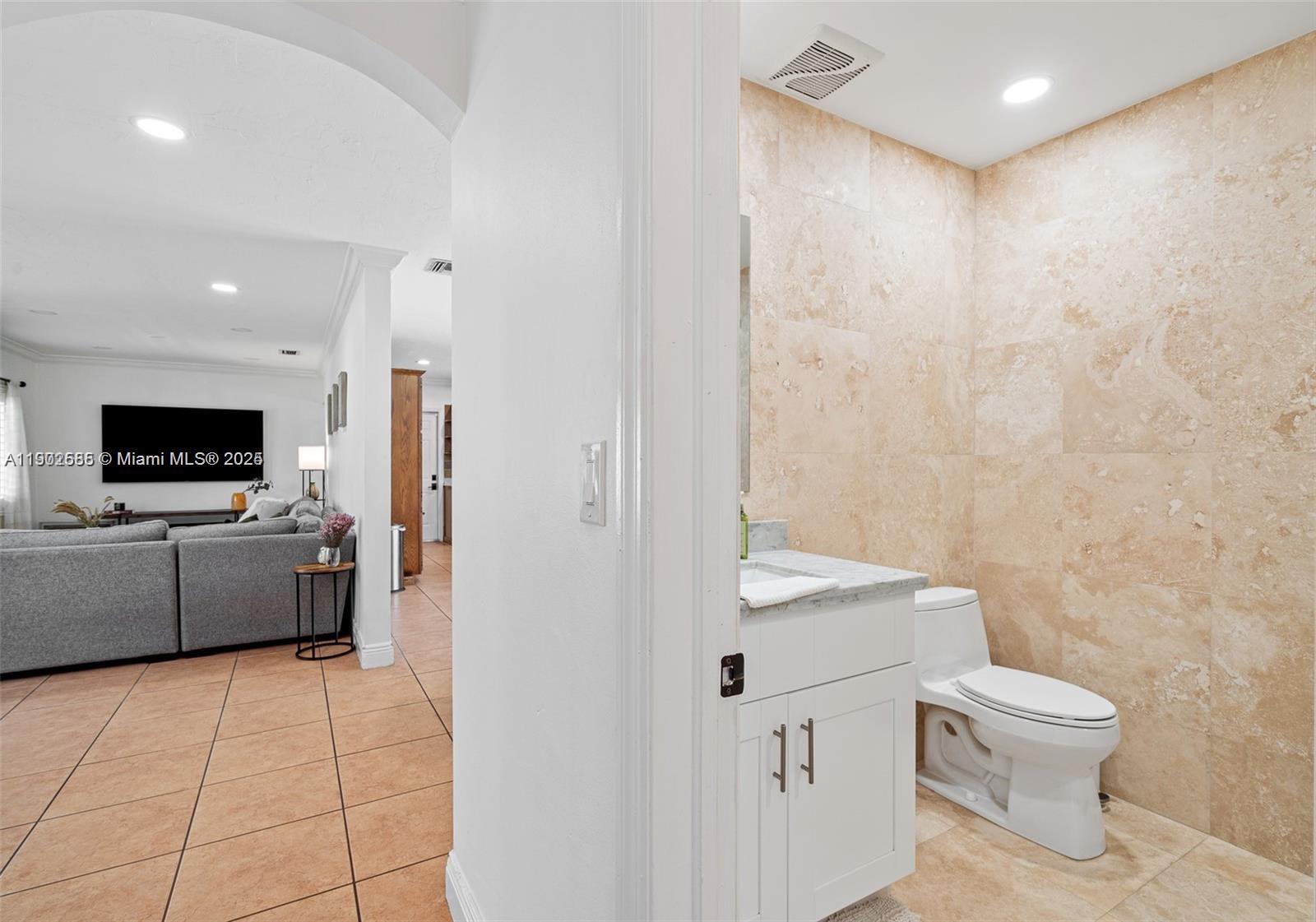 PINE SHORE SEC 1 - Residential Lease