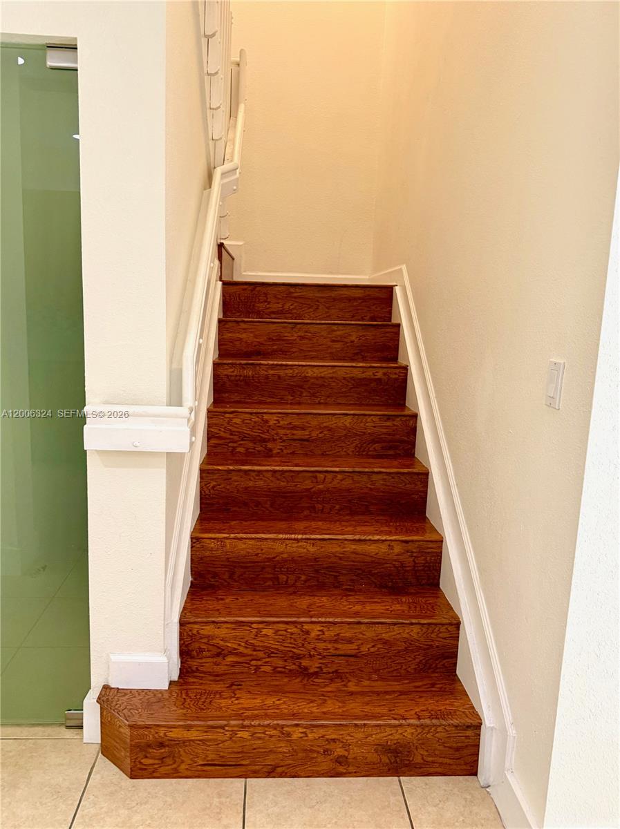 RESERVE AT DORAL EAST - Residential Lease