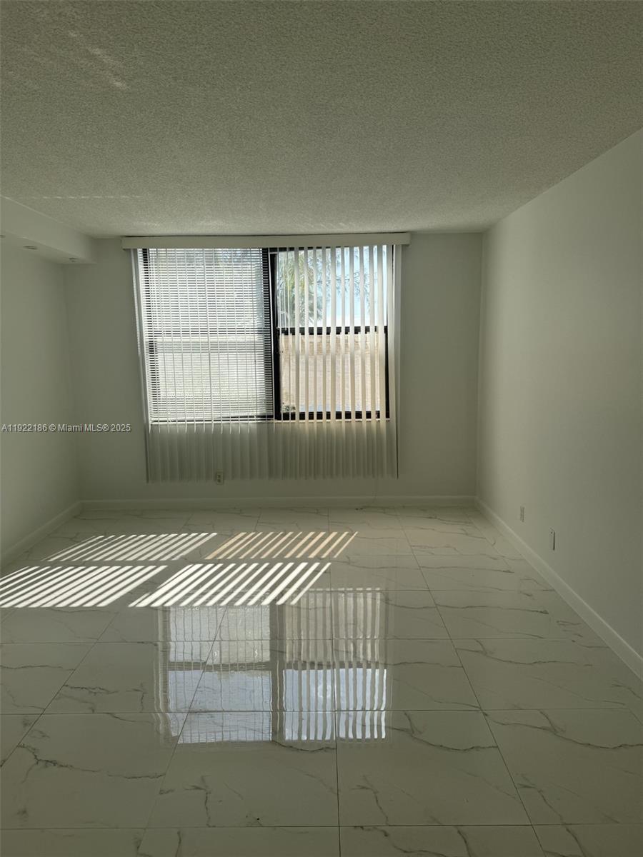 THE CLIPPER AT BISC COVE - Residential Lease