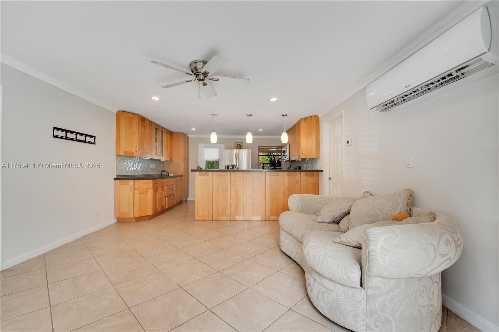 1663 SW 28th Ave