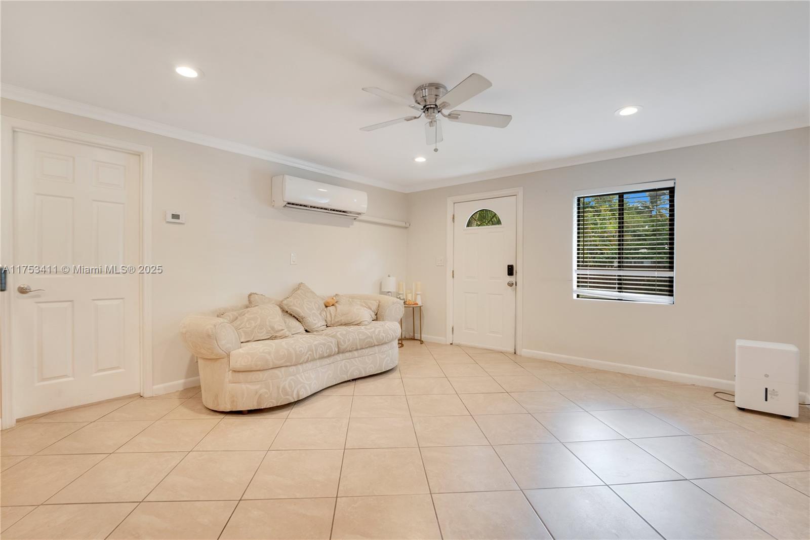 1663 SW 28th Ave