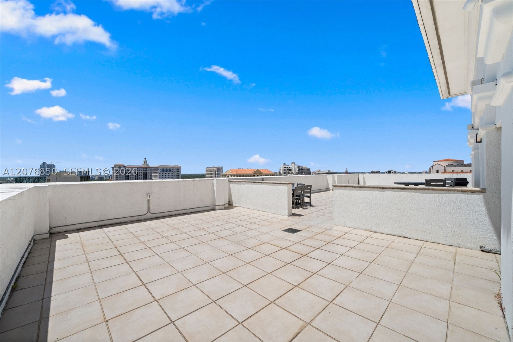10 Aragon Ave 1602