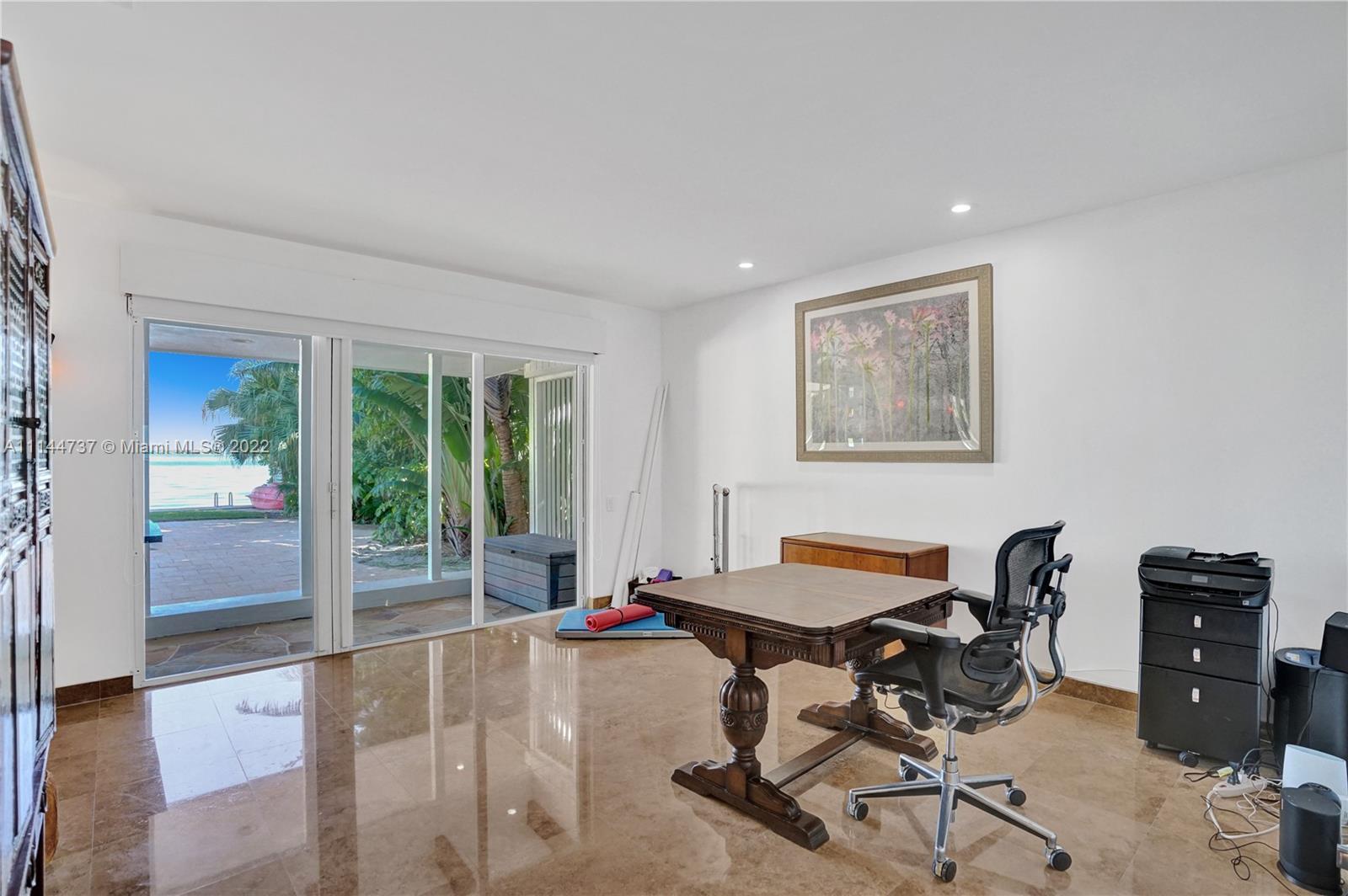 GORDON TR - Residential