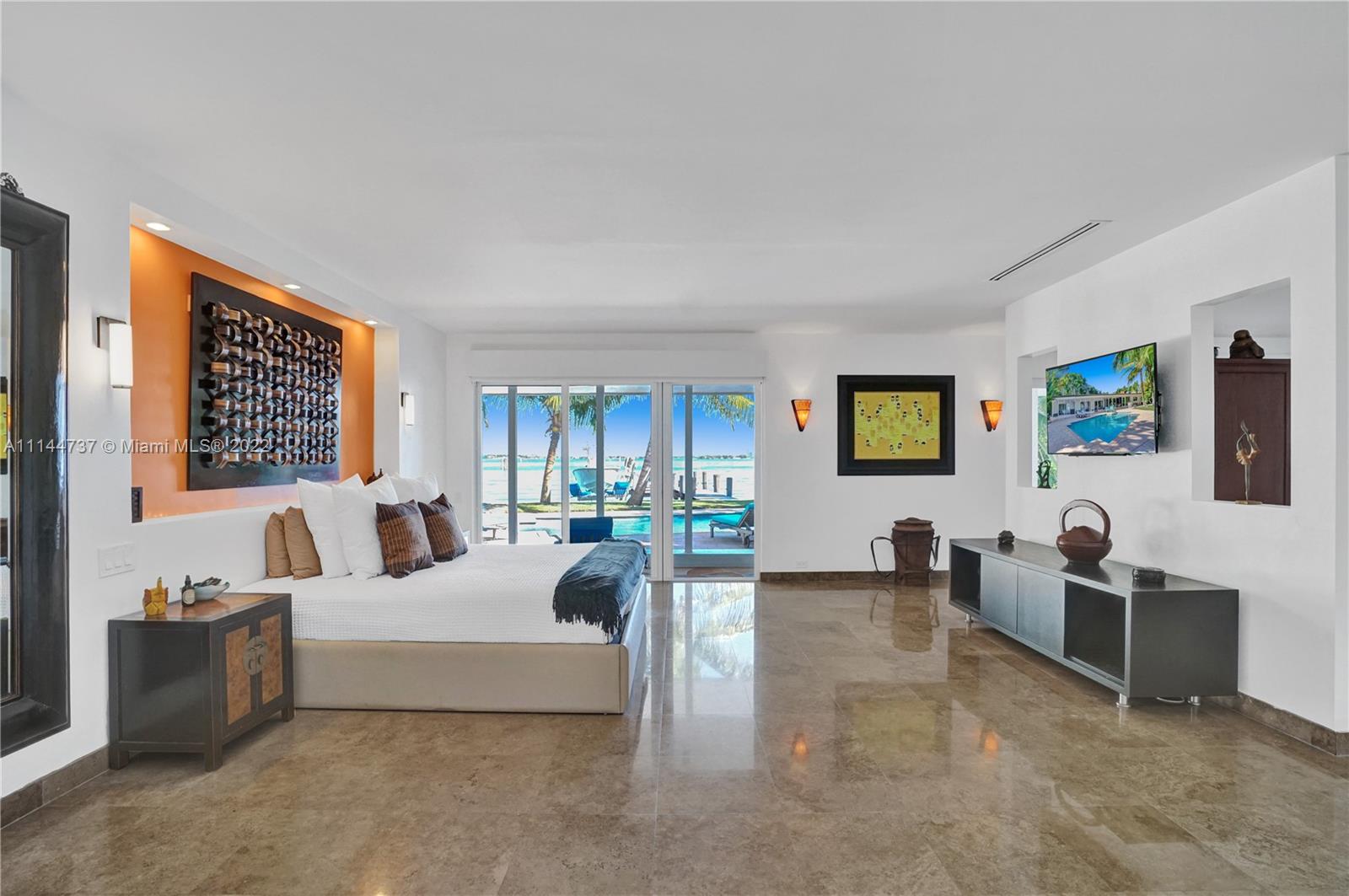 GORDON TR - Residential