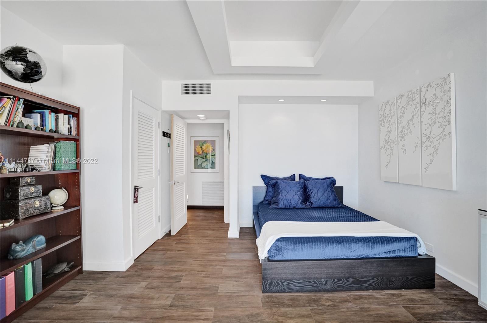 GORDON TR - Residential