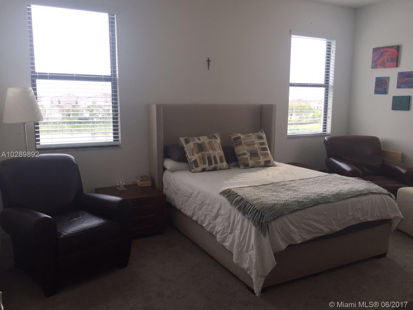 CHAMPION LAKES - Residential Lease