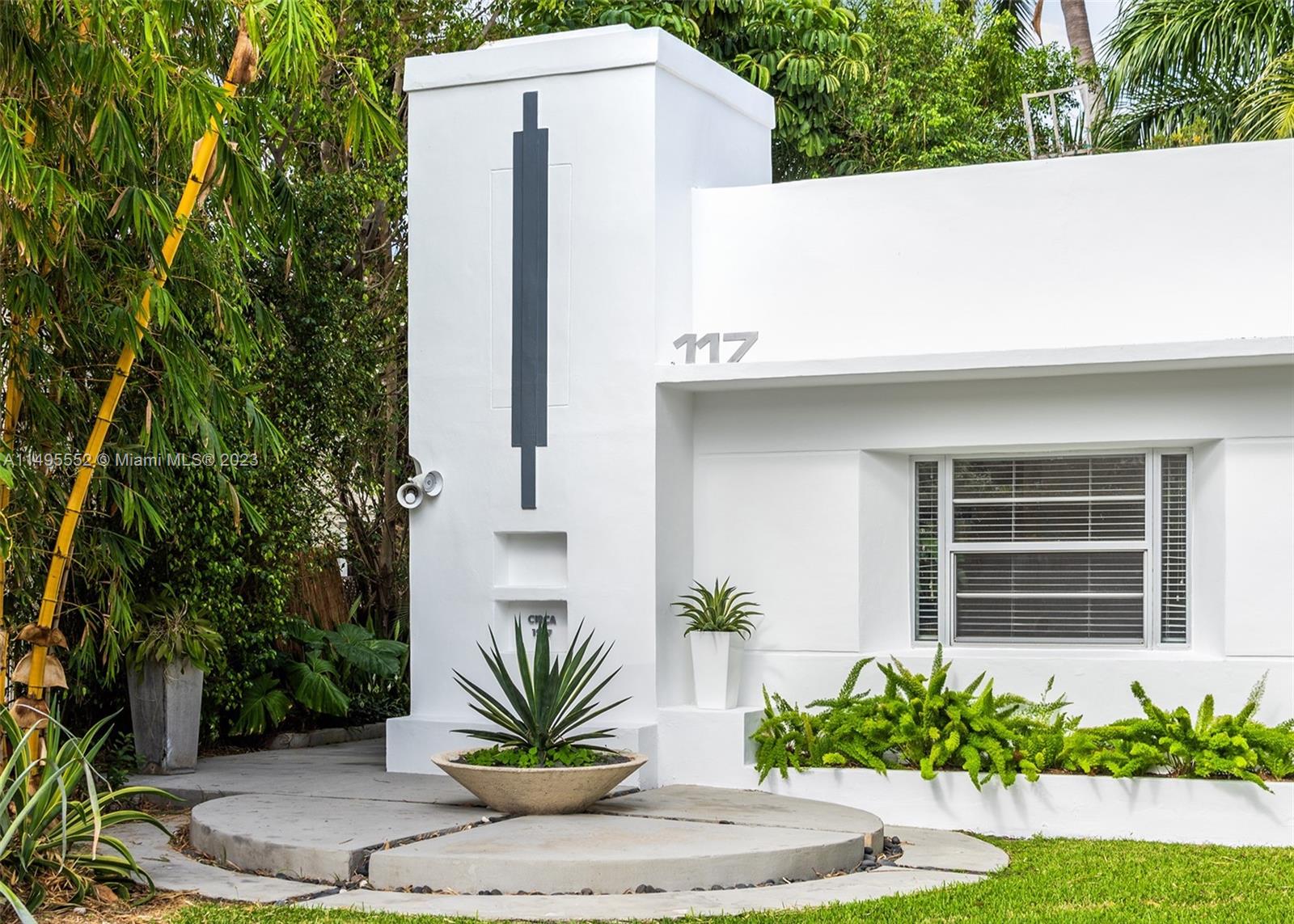 SAN MARINO ISLAND - Residential
