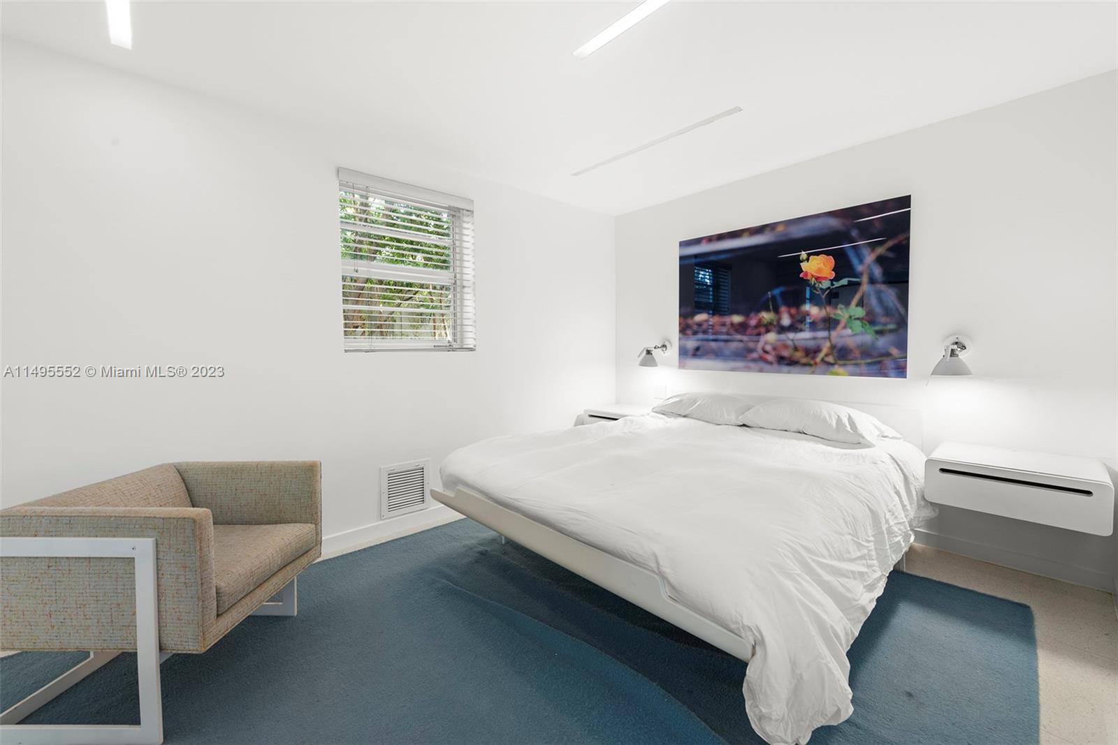 SAN MARINO ISLAND - Residential