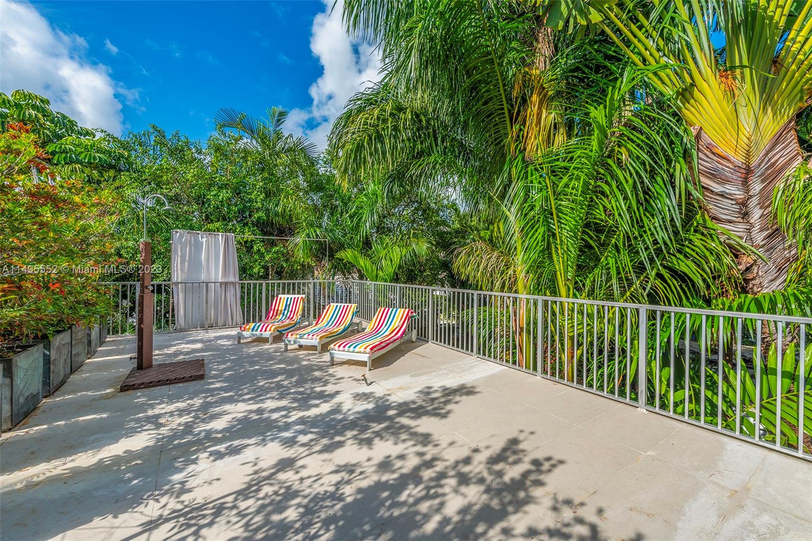 SAN MARINO ISLAND - Residential