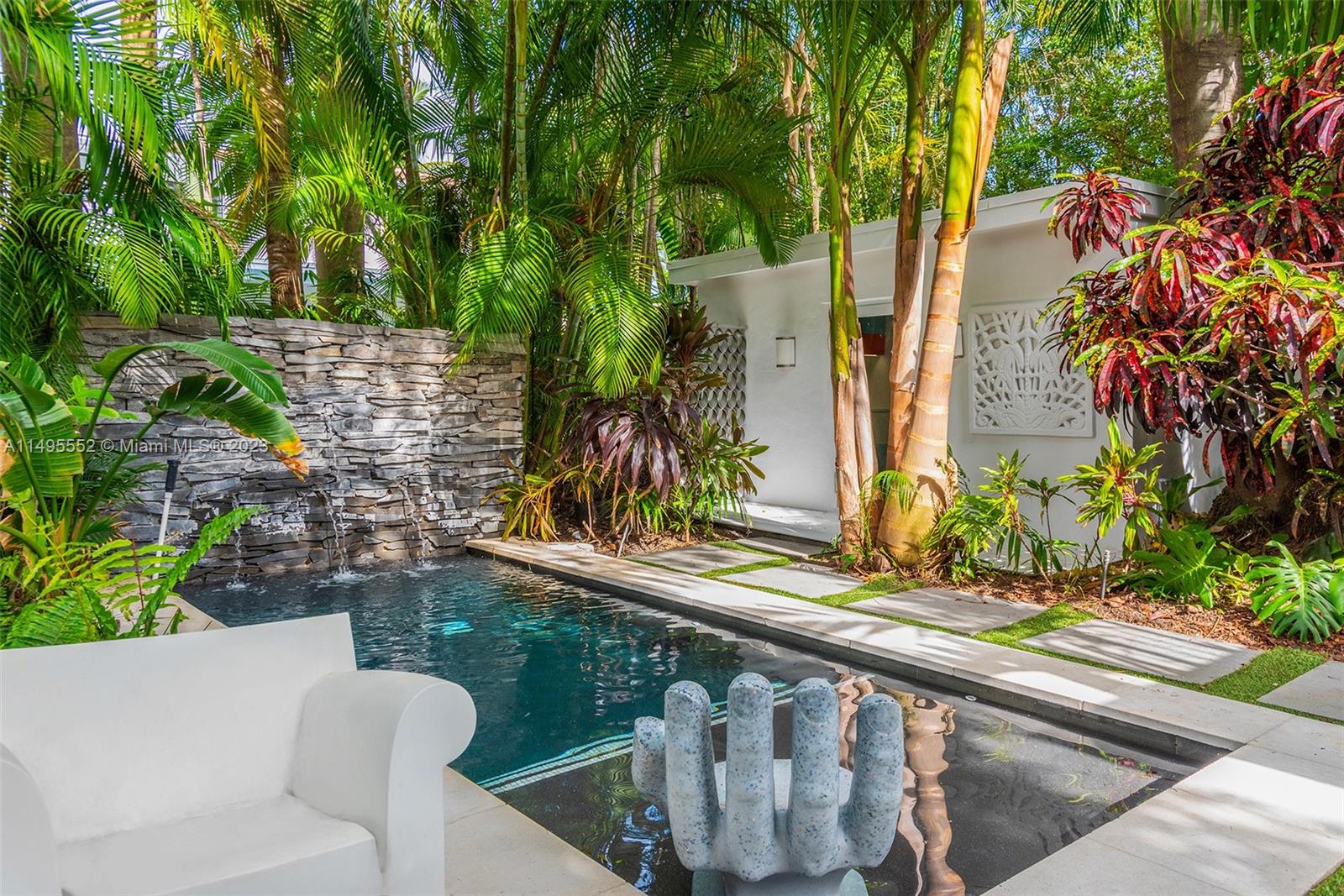 SAN MARINO ISLAND - Residential