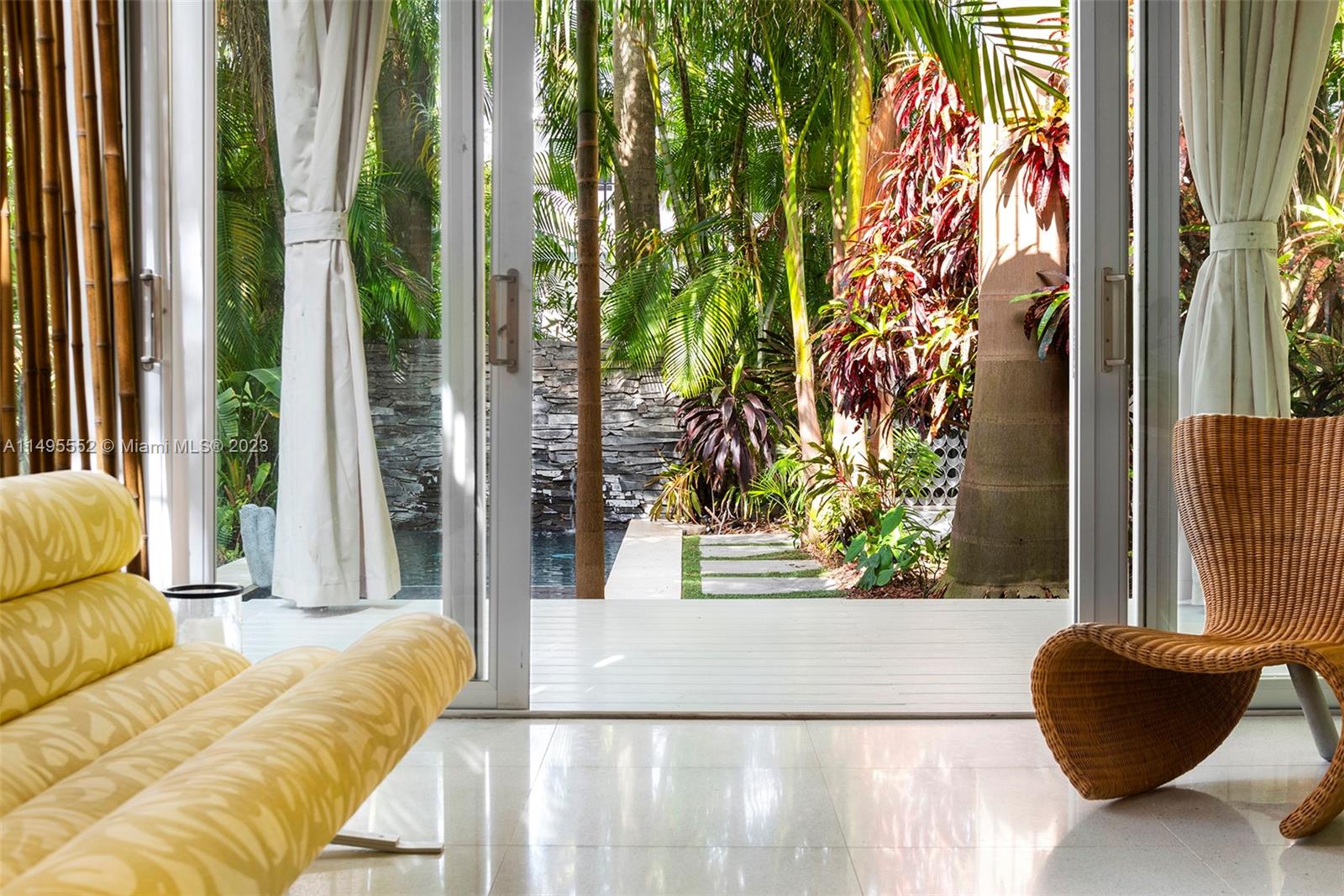 SAN MARINO ISLAND - Residential