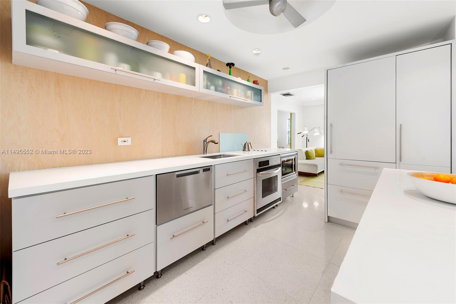 SAN MARINO ISLAND - Residential