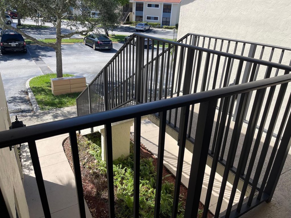 Photo of 1522 Lake Crystal Dr #H, West Palm Beach, FL 33411 (MLS # A11663111)