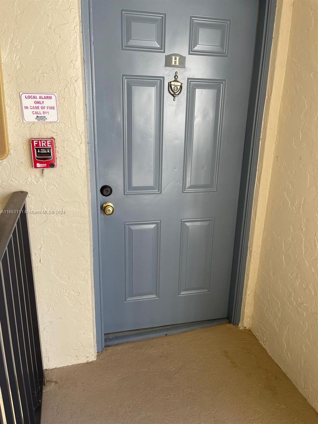 Photo of 1522 Lake Crystal Dr #H, West Palm Beach, FL 33411 (MLS # A11663111)