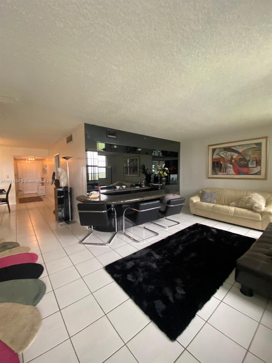 NO 114 PALM-AIRE COUNTRY - Residential Lease