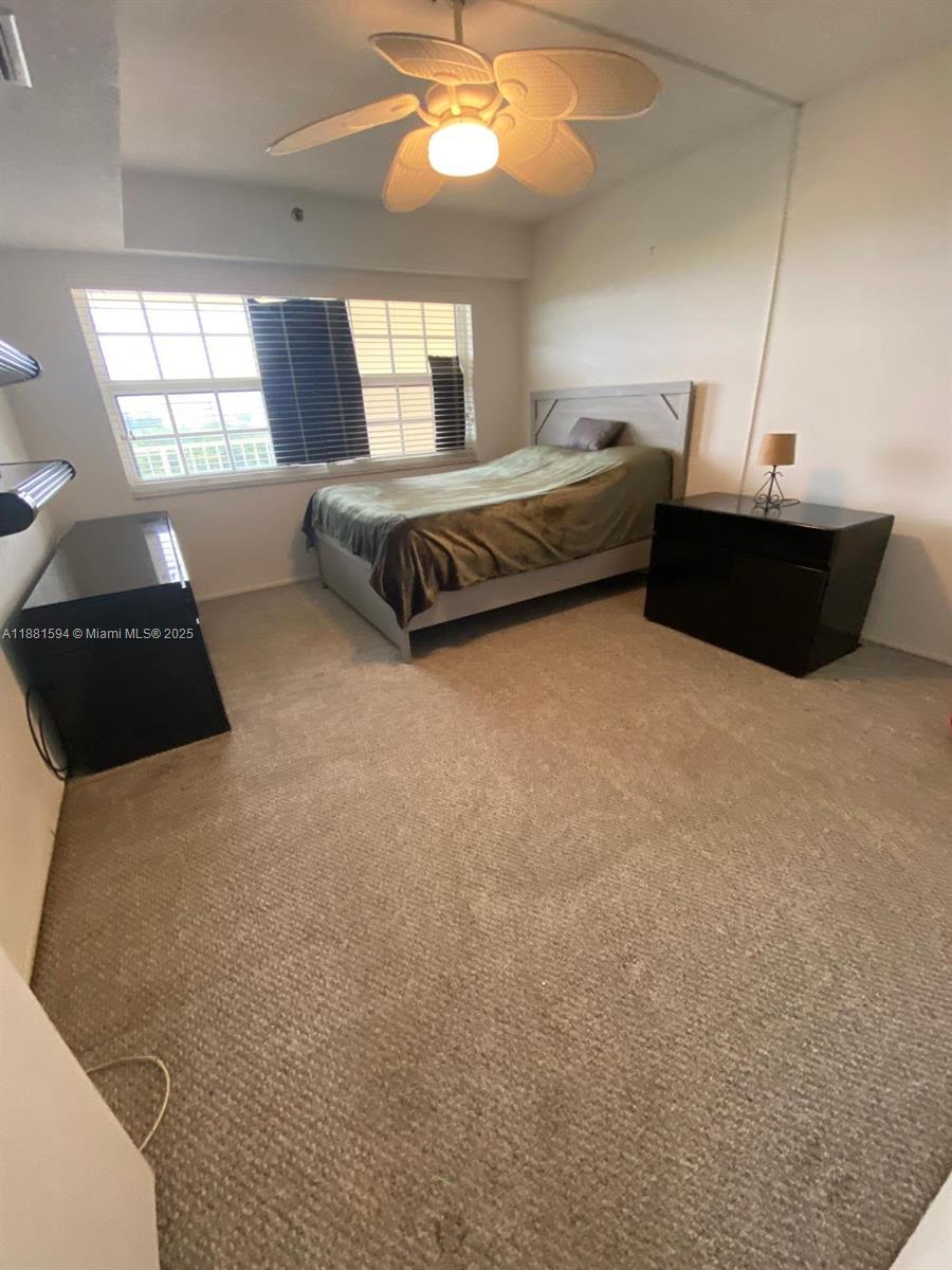 NO 114 PALM-AIRE COUNTRY - Residential Lease