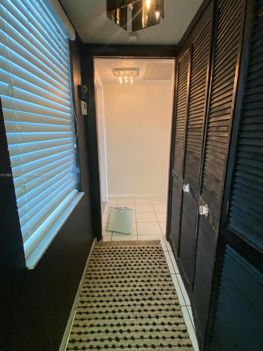 NO 114 PALM-AIRE COUNTRY - Residential Lease