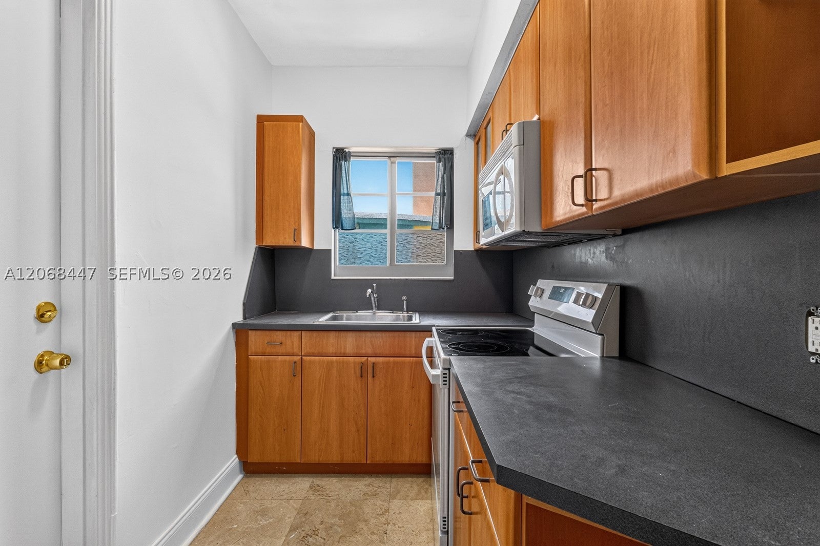 1341 Meridian Ave 202