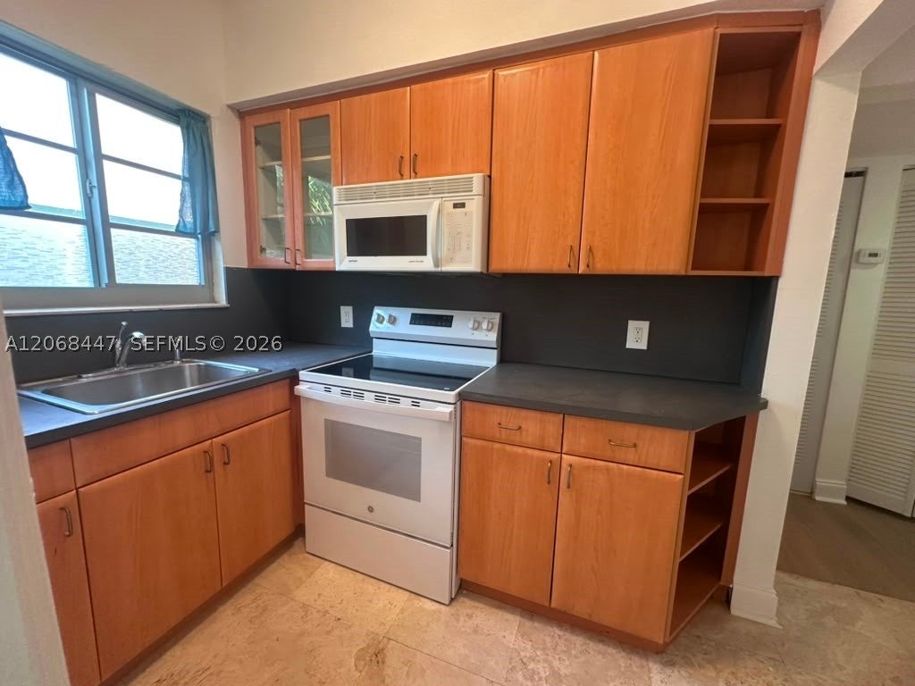 1341 Meridian Ave 202