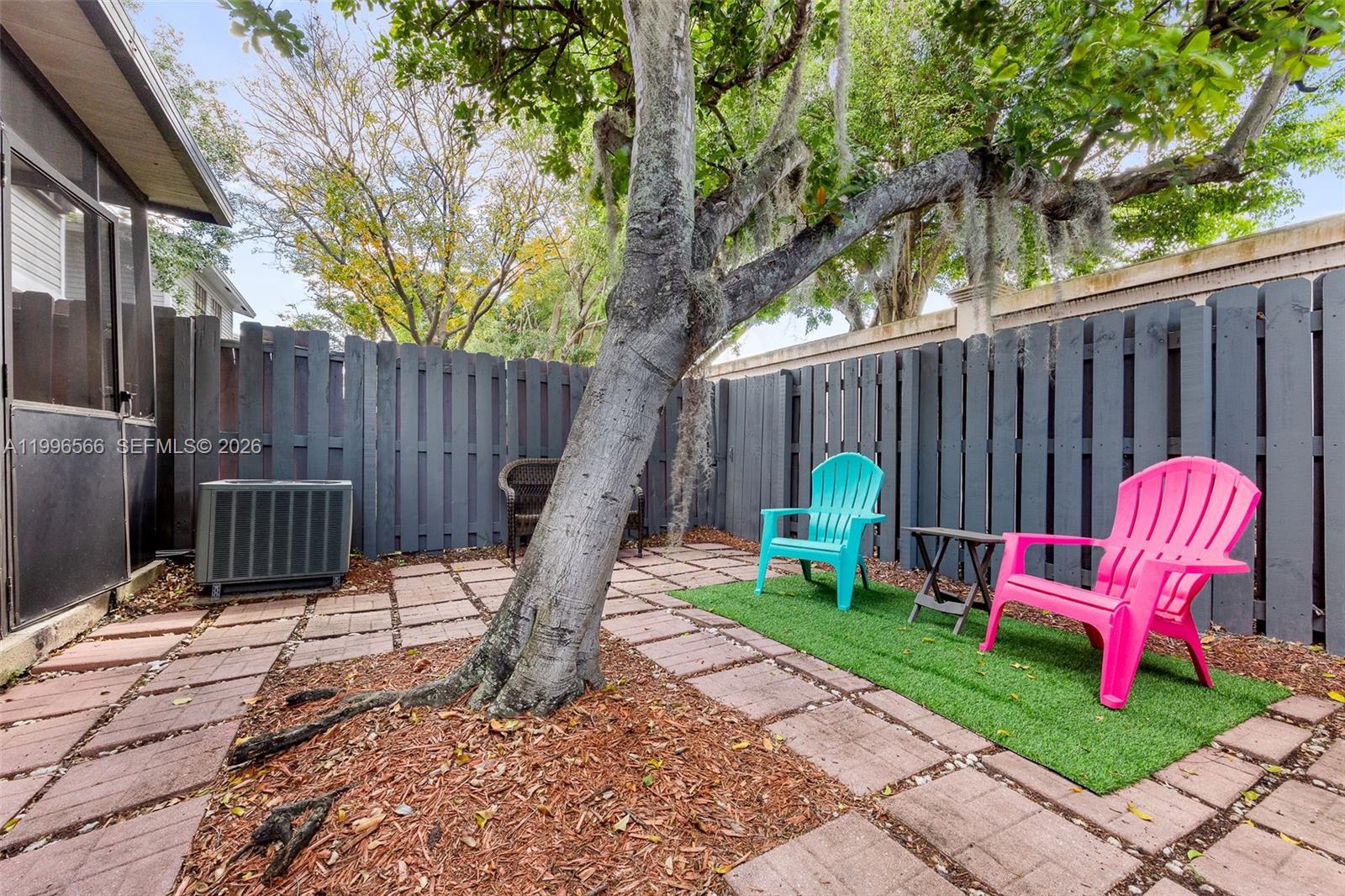 PEMBROKE POINTE SEC ONE - Residential