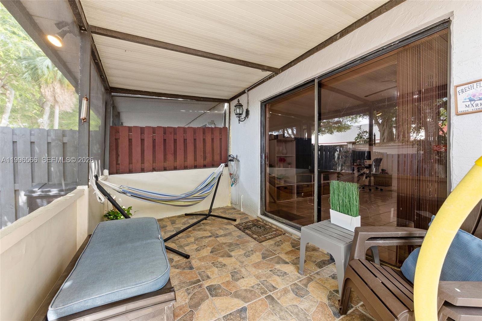 PEMBROKE POINTE SEC ONE - Residential