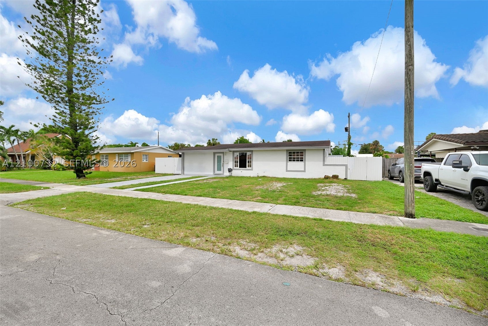 1271 W 79th St