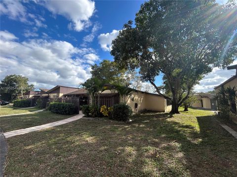 Broward County 55+ 41 602 Briarwood Cir 4-46 Hollywood FL 33024