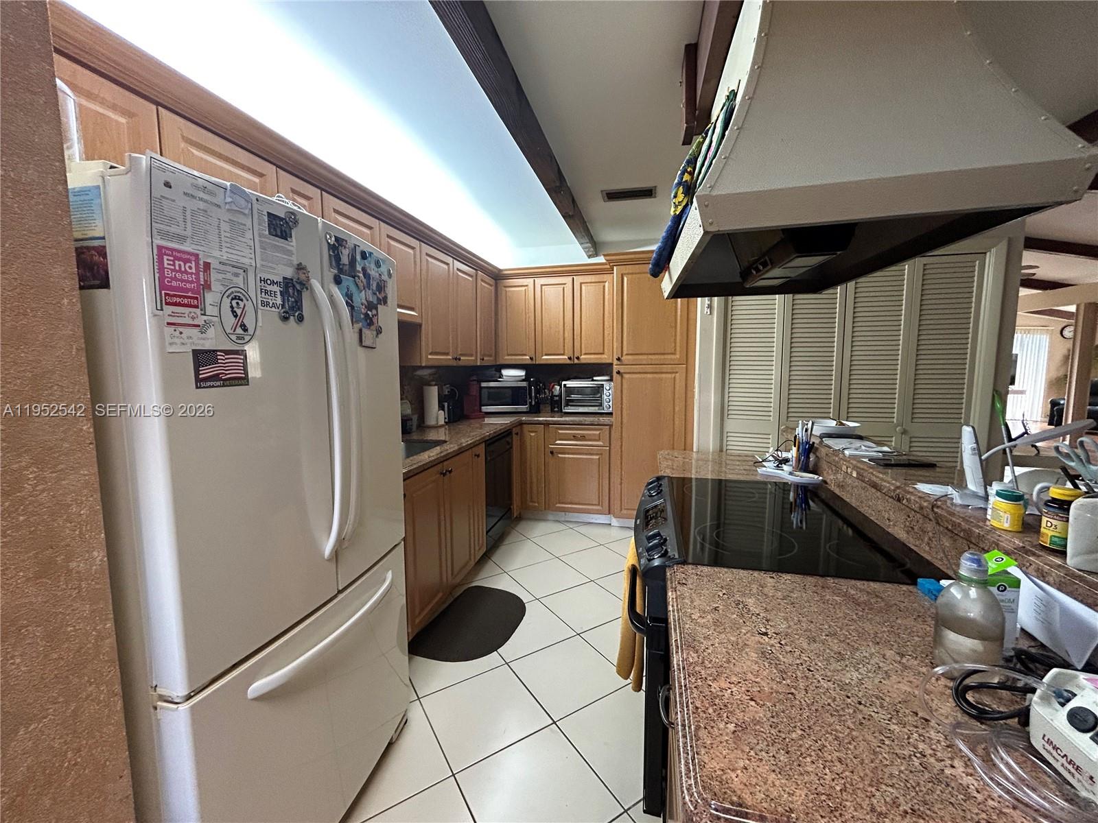 VILLAS AT CARRIAGE HILLS - Residential