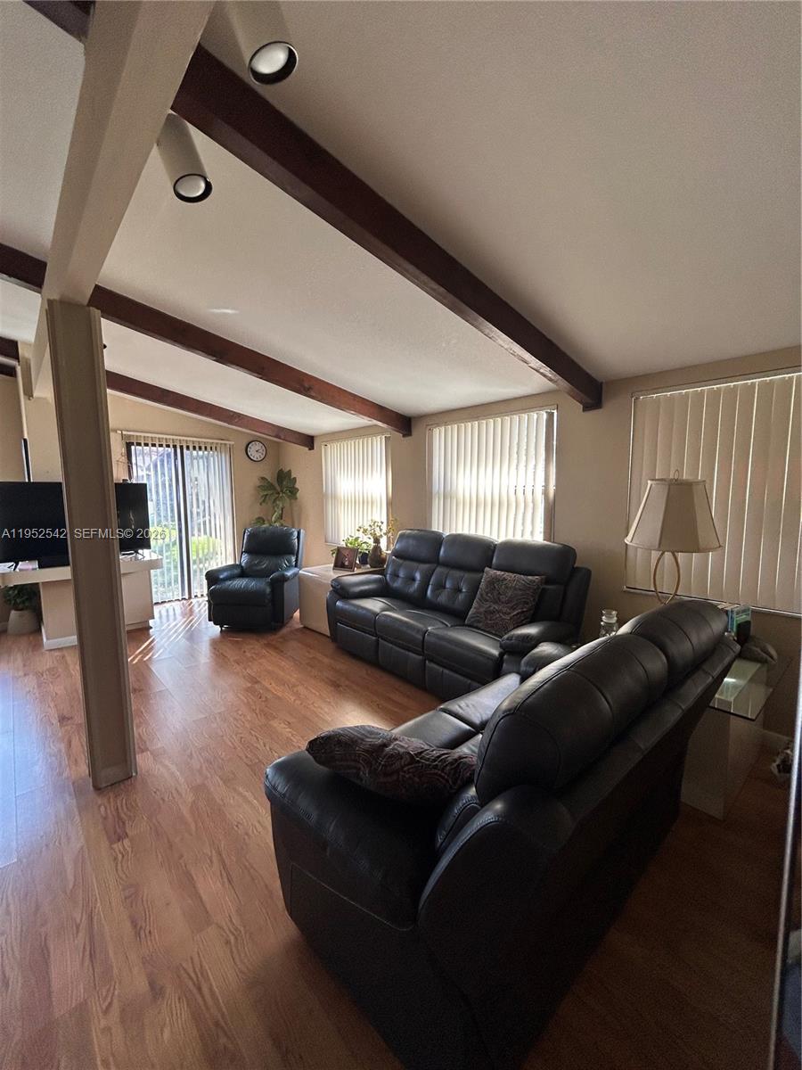 VILLAS AT CARRIAGE HILLS - Residential