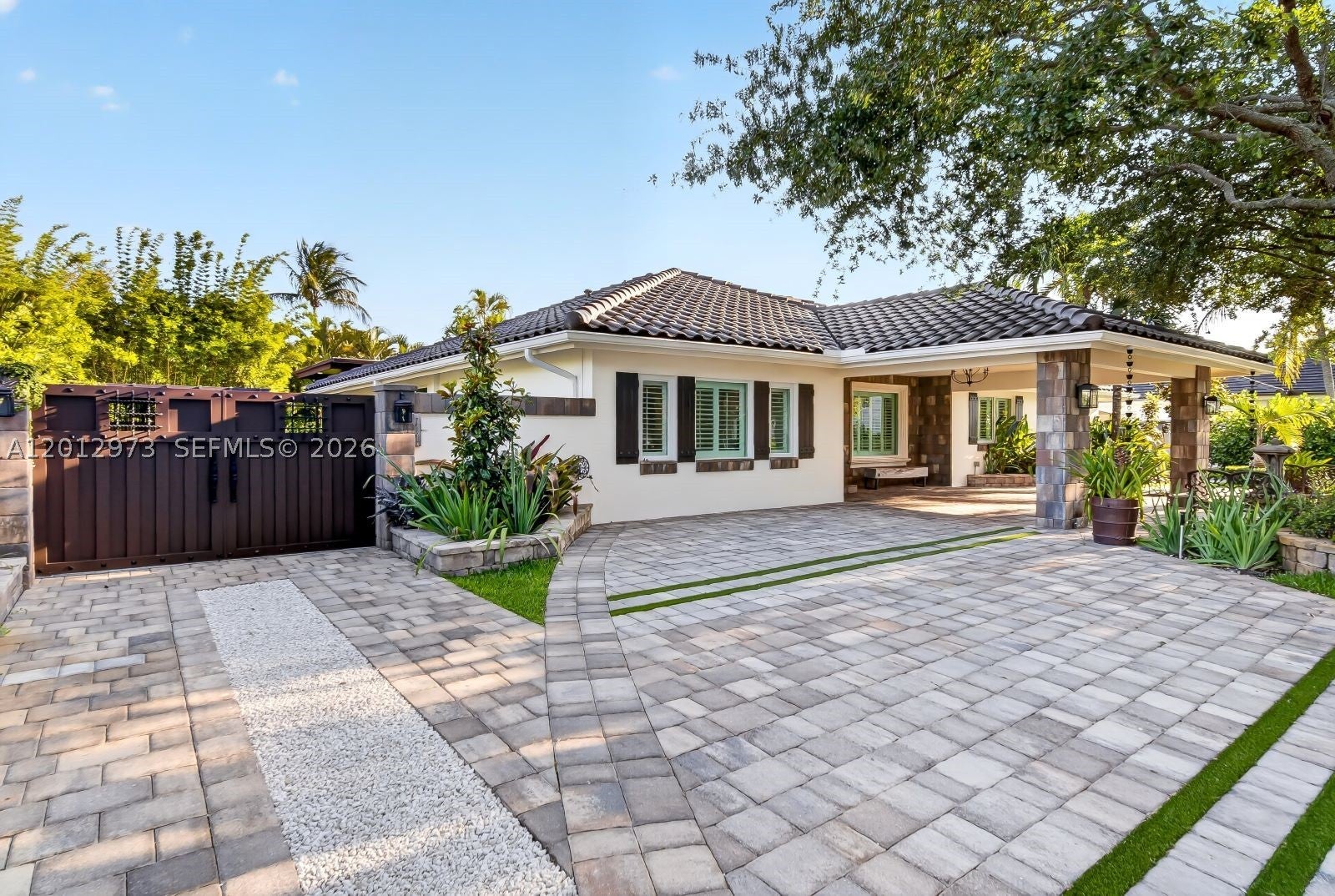 10570 SW 56th Ter